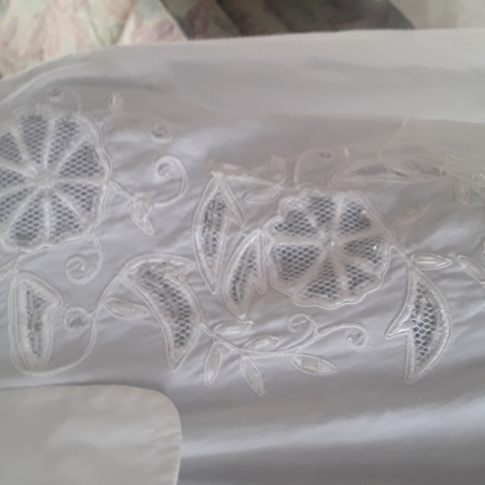 White Blouse❤ - Picture 2 of 8